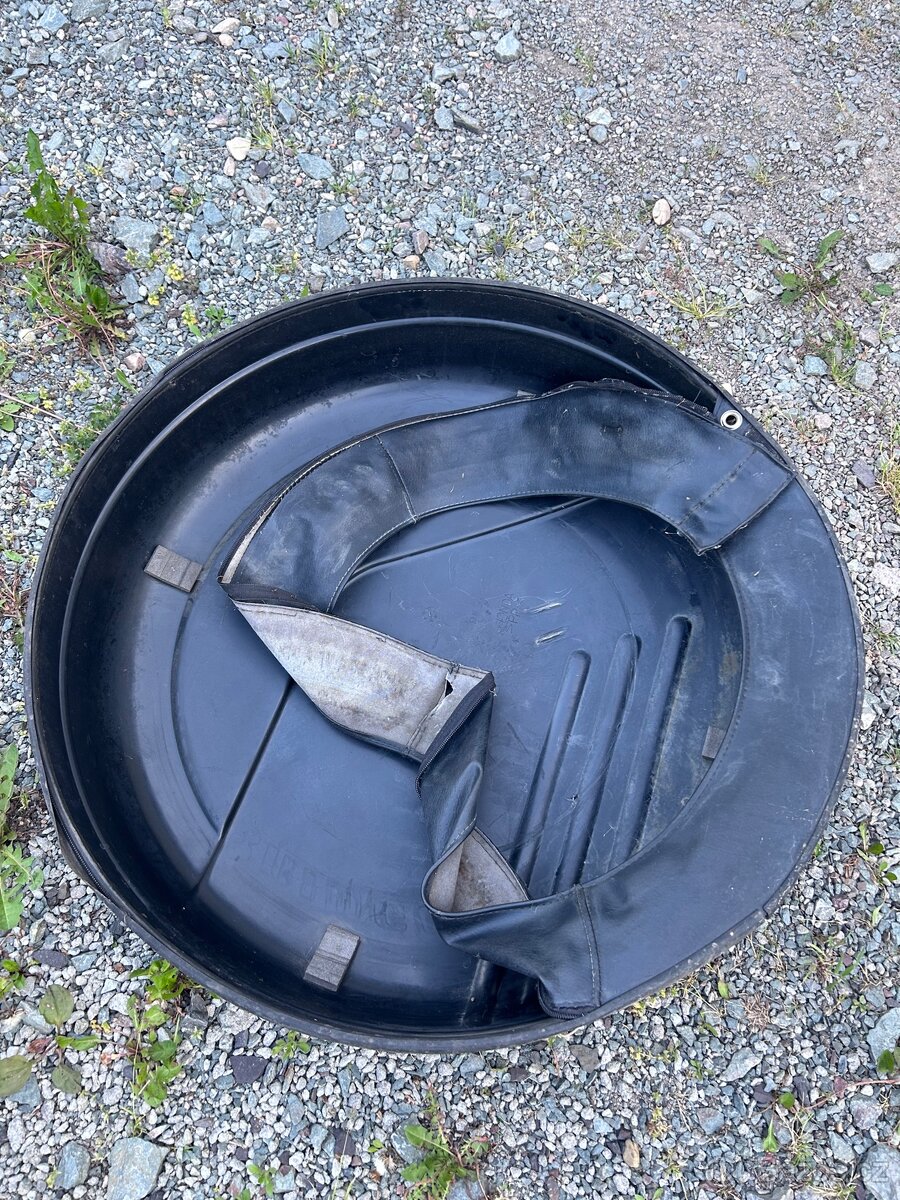 Kryt rezervy Honda - 2
