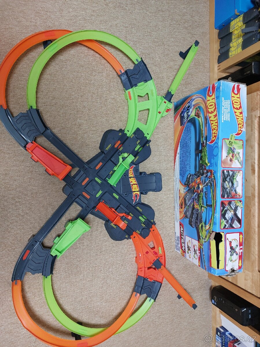 Hot Wheels Colossal crash - Obrovská bouračka - 2