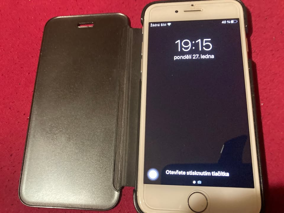 Apple iPhone 7, 128GB, baterie 100% - 2
