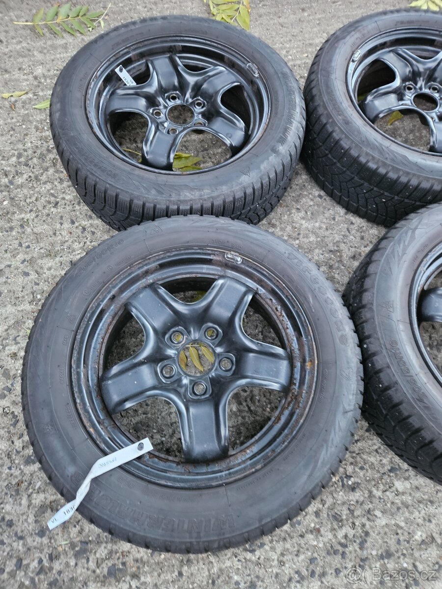 Komplet kola Renault se zimni pneu 205/55R16 - 2