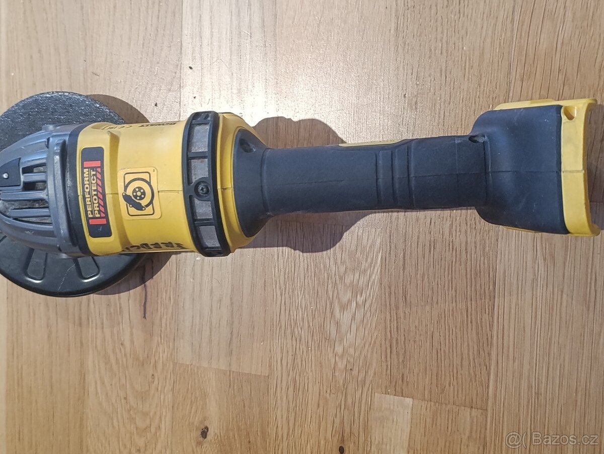Bruska dewalt DCG418 TYPE1 - 2