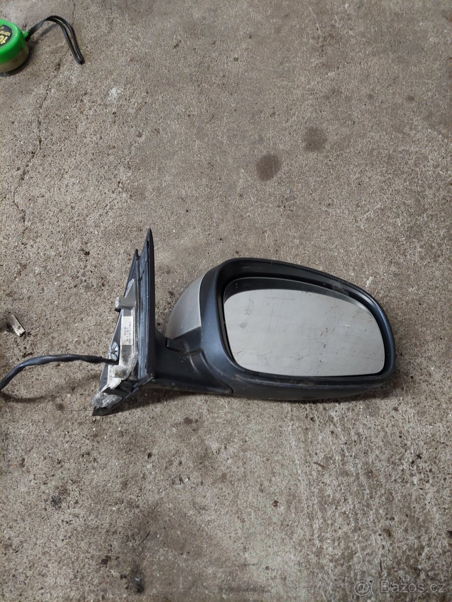 Škoda Fabia 2-prave elektricke zrcatko - 2