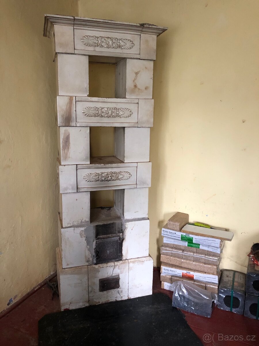 PEC NA DREVO STAROŽITNÁ - 2