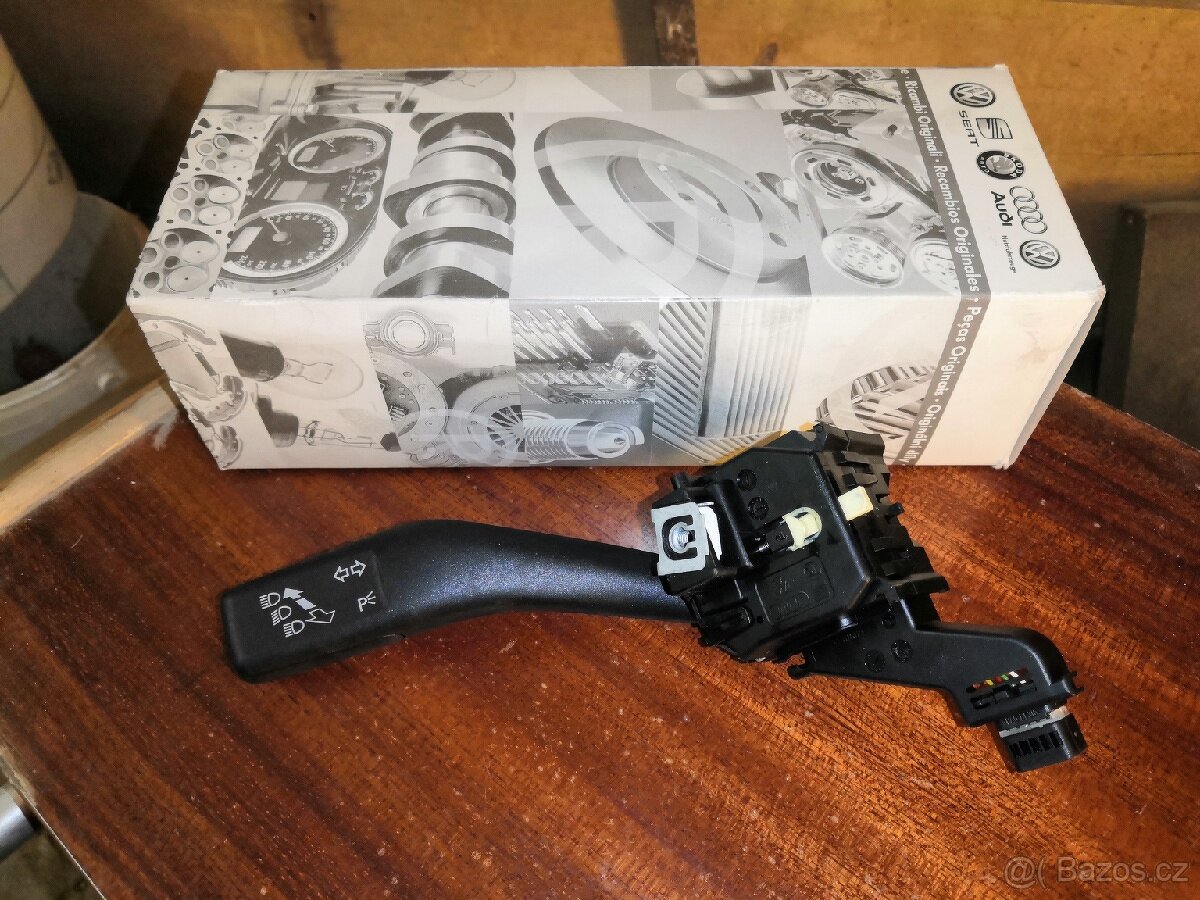 Ovládací páčka blikačů 1K0953513E - 2