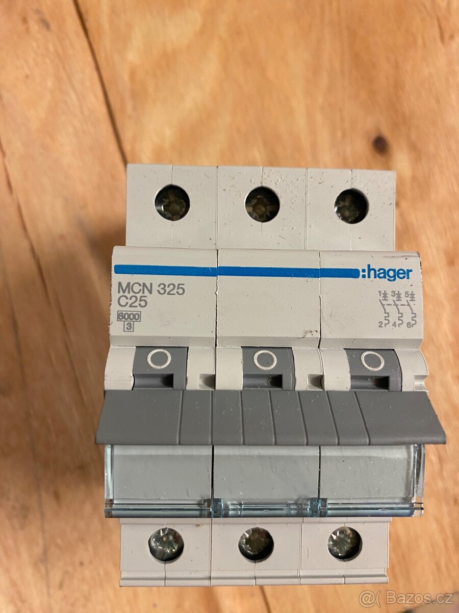 Prodám elektro jističe - 2