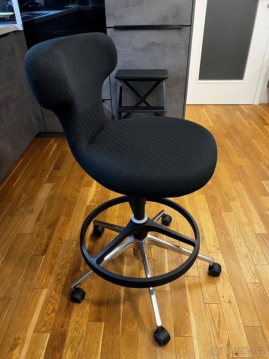 Designová barová židle Vitra Pivot High Stool - 2