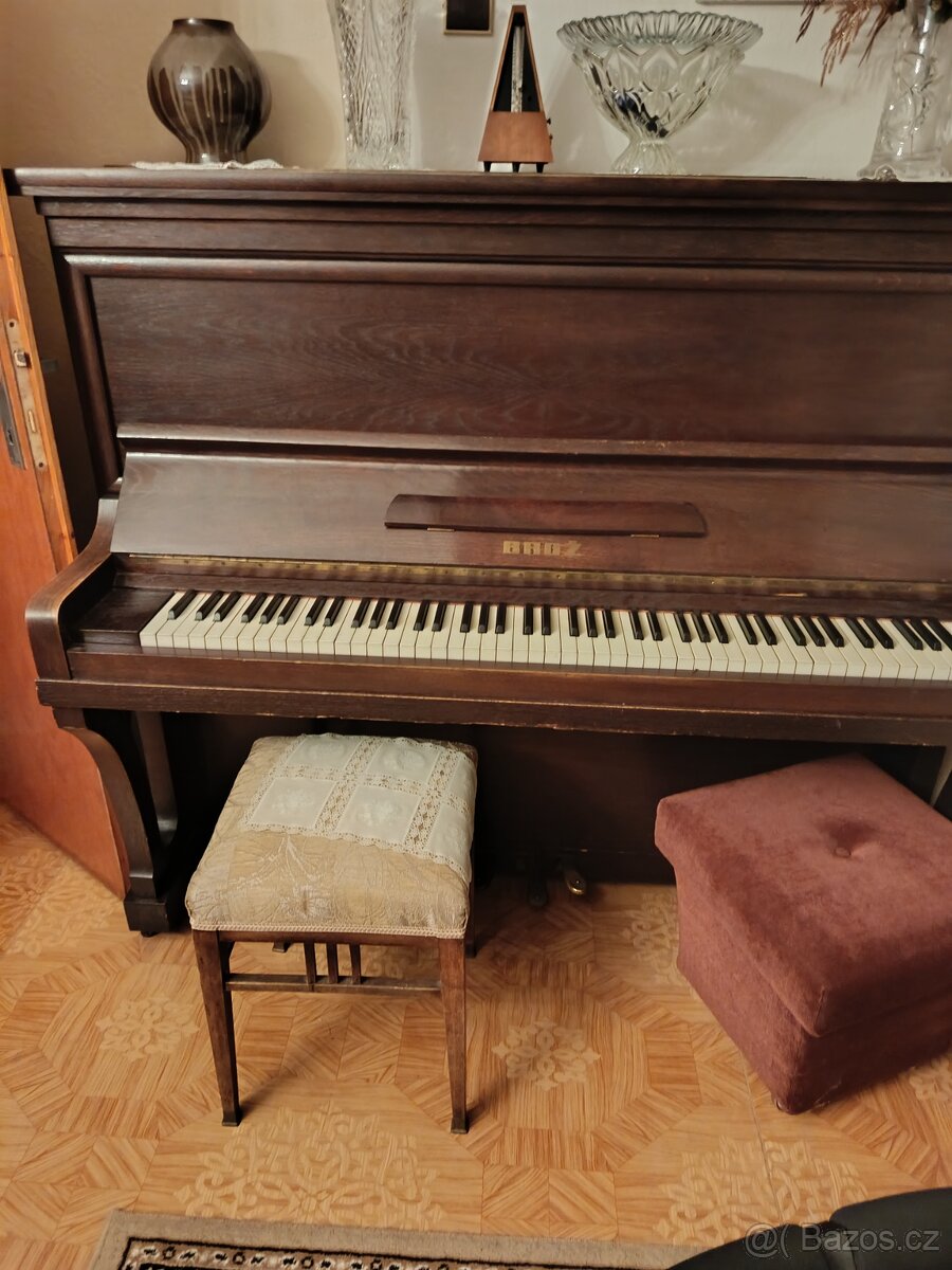 Piano Brož - 2