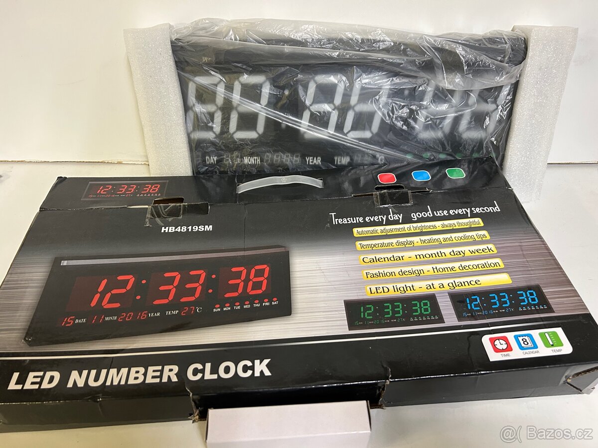 Digitální nástěnné hodiny (zelené) - 2