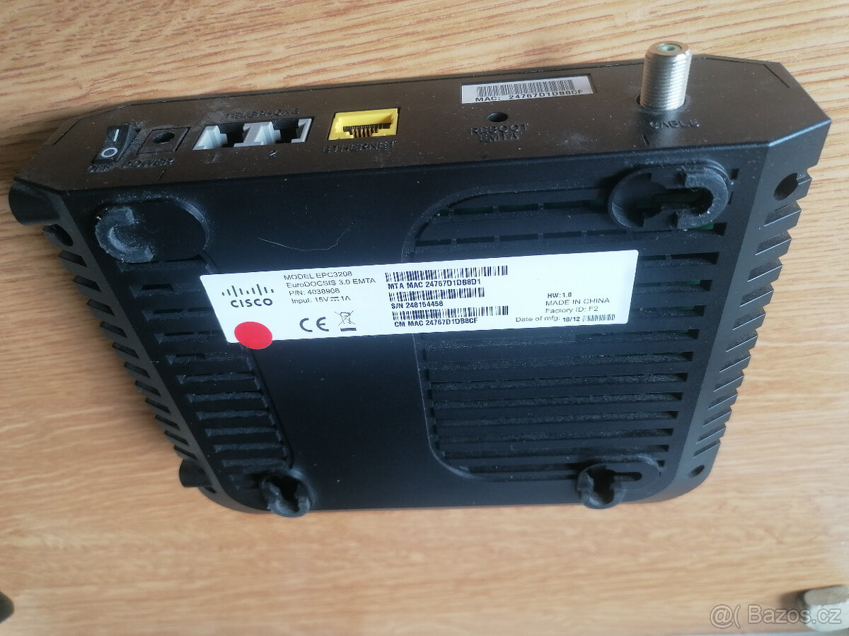 Cisco Model EPC3208 optický modem UPC/Vodafone - 2