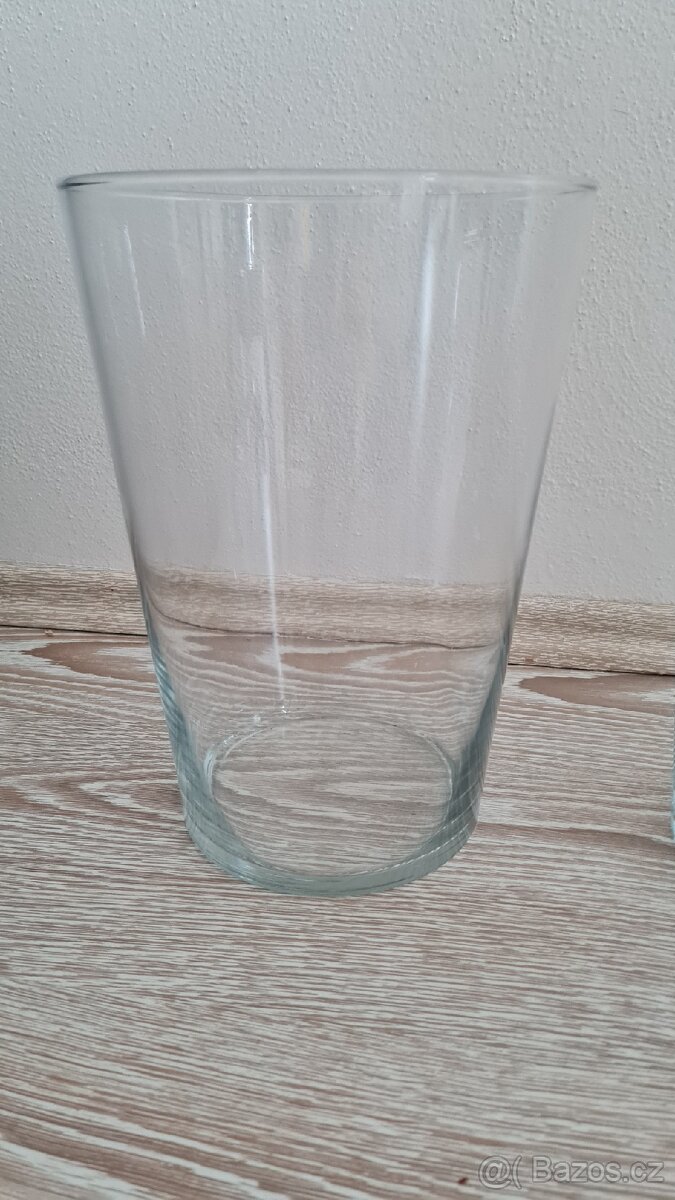 3 ks větší vázy - 2