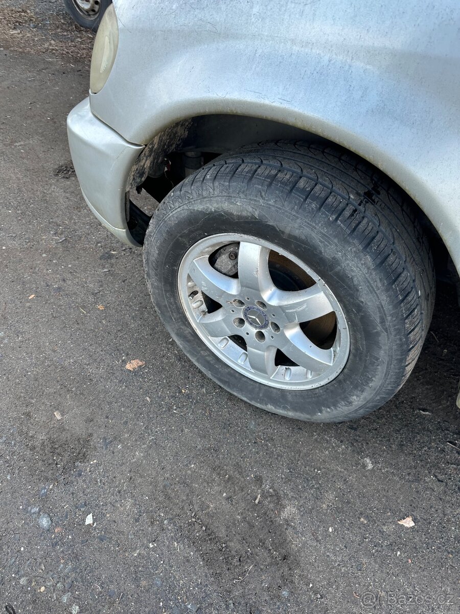 Mercedes Benz ML400 - 2