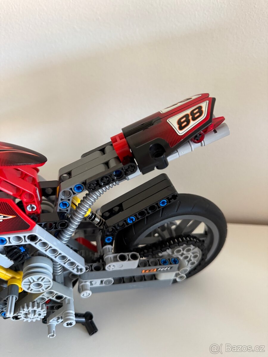 LEGO Technic 8051 - 2