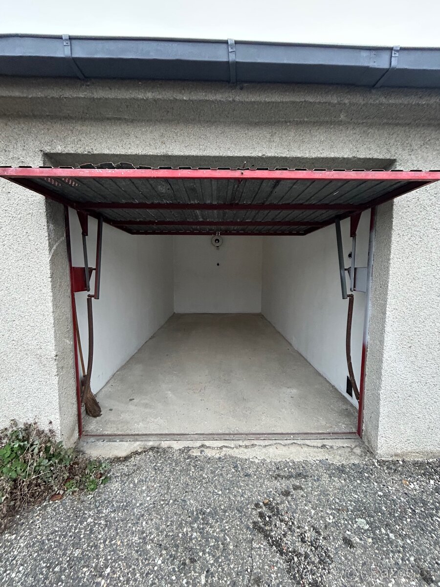 PRONÁJEM GARÁŽE OLOMOUC - 2