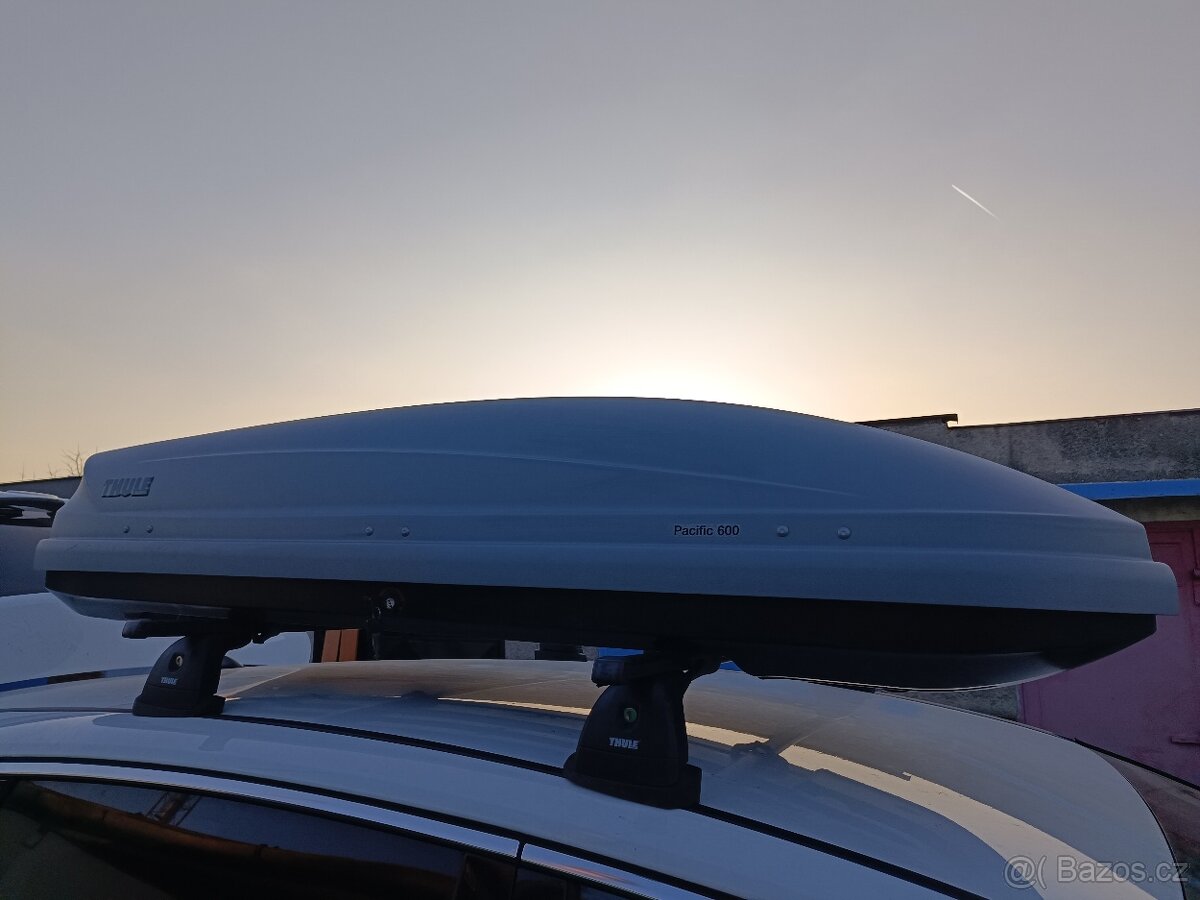 Střešní box Thule Pacifik 600 - 2