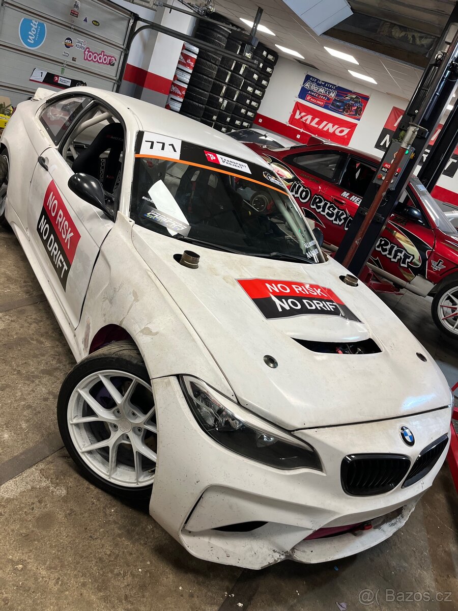 BMW E46 (m2look) 4,0i v8 drift - 2