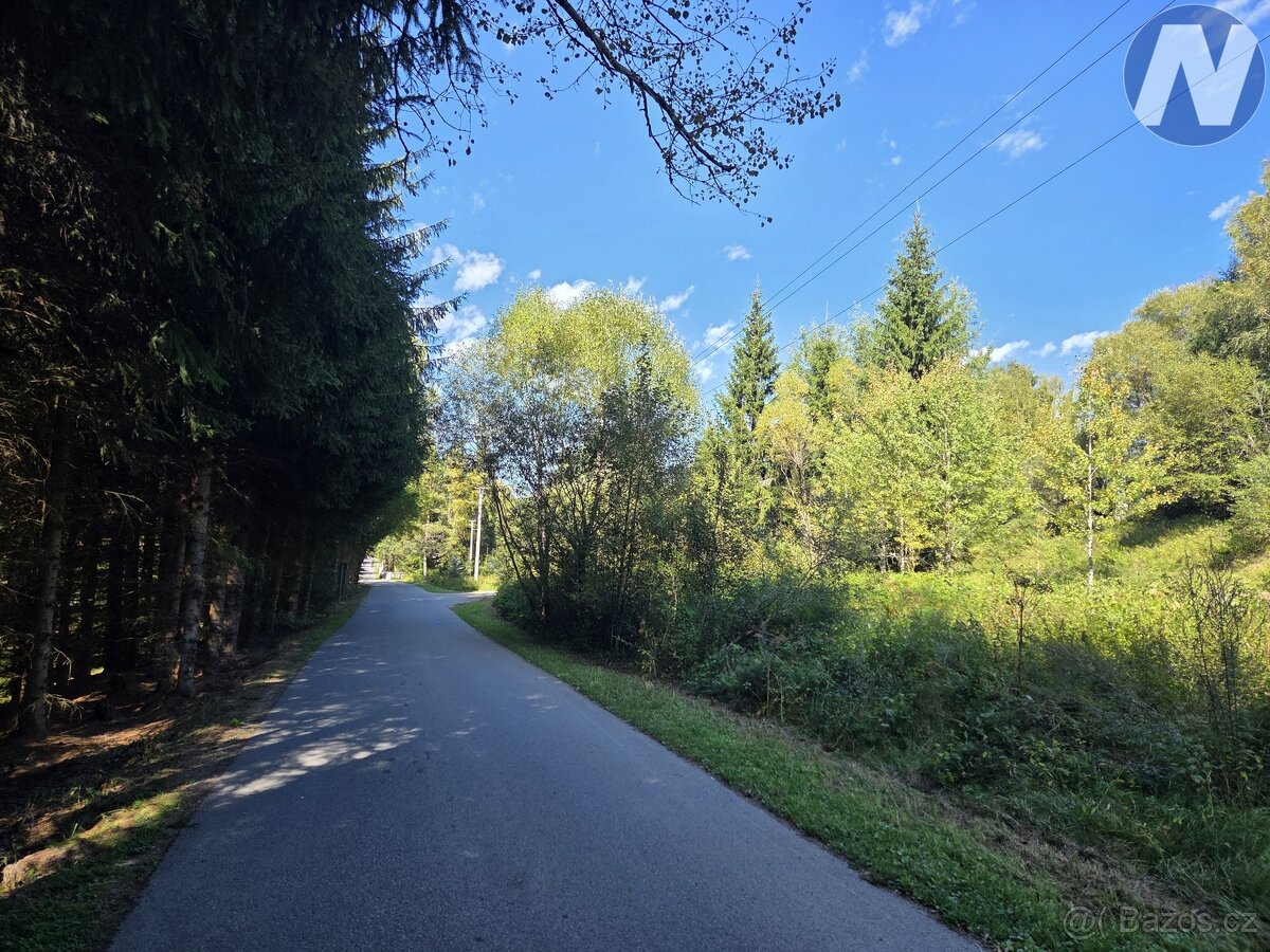 Stožec, pozemek 945 m² - 2