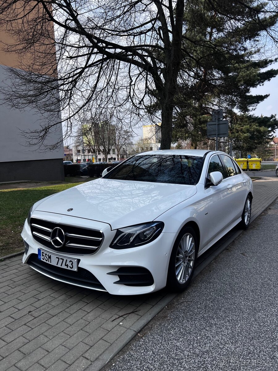 Mercedes Benz E-class - 2