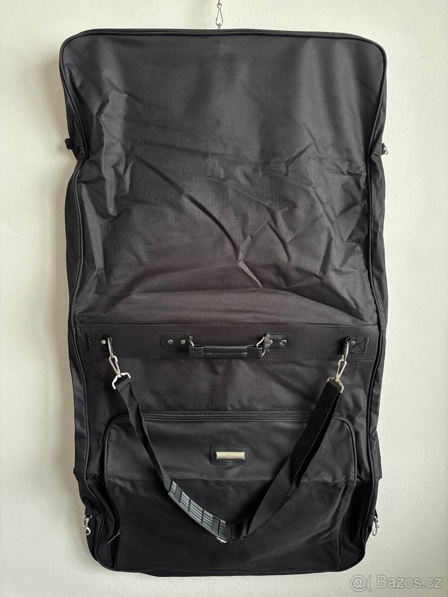 Cestovní obal na oděvy - 2