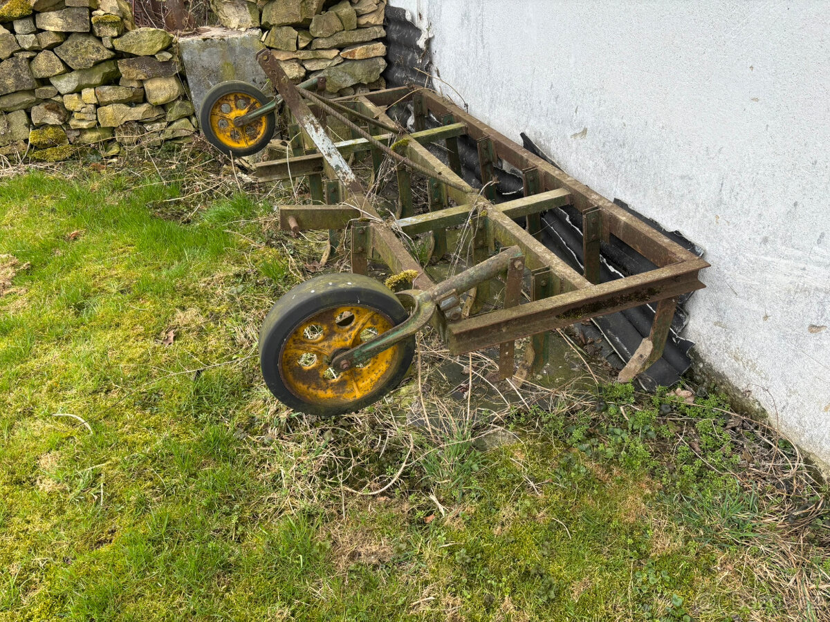 Kultivátor za traktor - 2