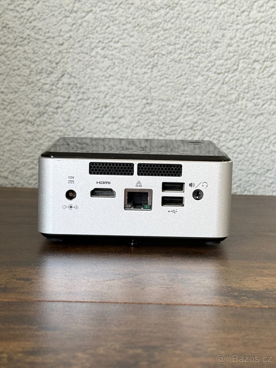 Intel NUC DN2820FYK - 2