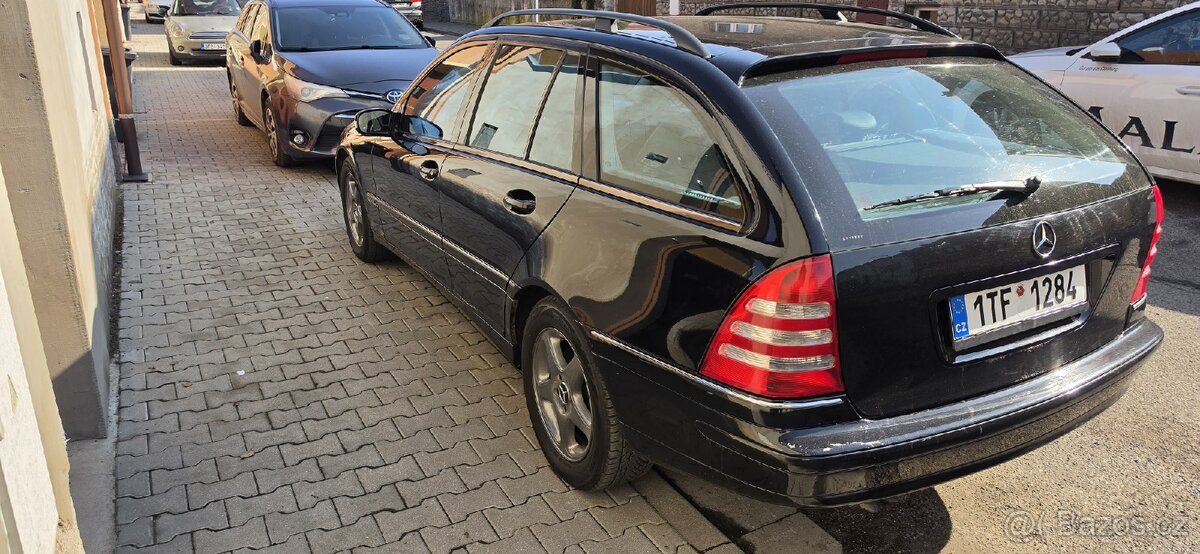 Mercedes benz - 2