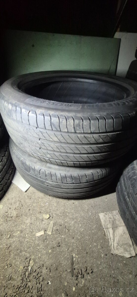 Michelin 205/55/17 - 2