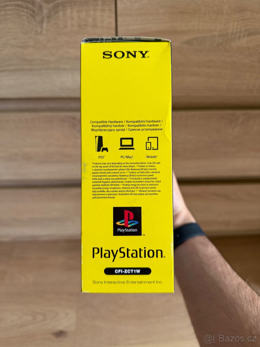 PS5 DualSense 30th Anniversary Limited Edition - 2