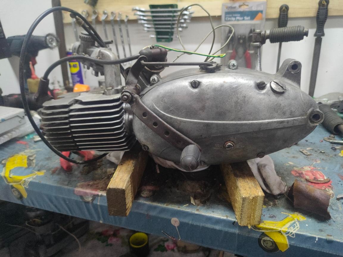 Motor Jawa pionýr 05 - 2