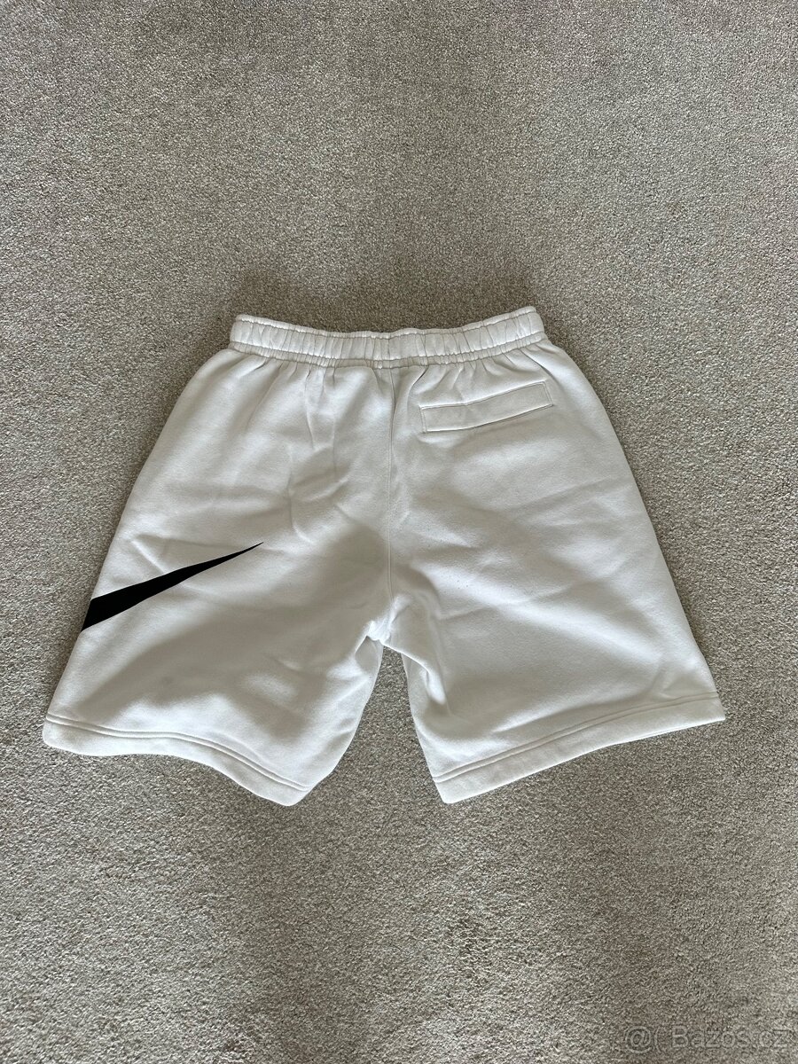Šortky NIKE bílé - 2