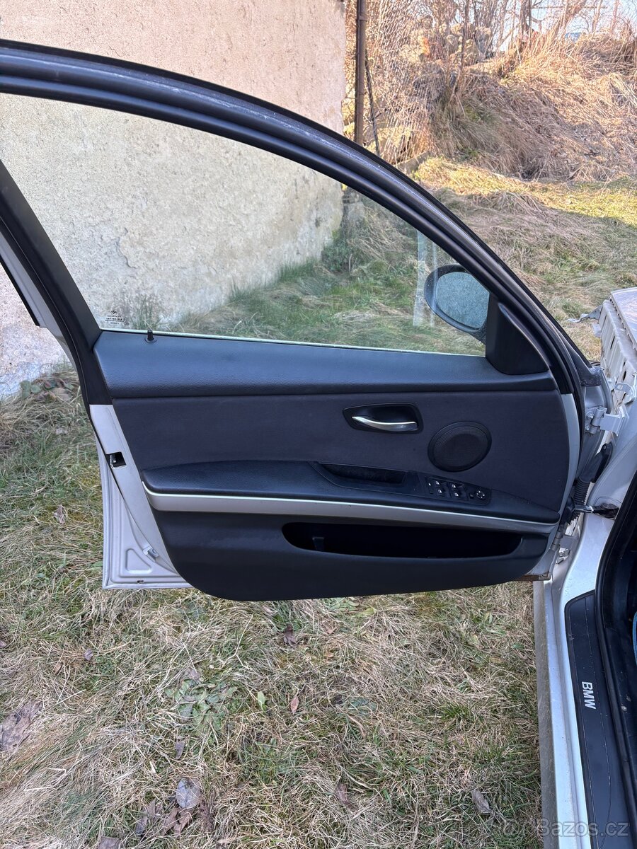 Dveře BMW E90 Titansilber - 2