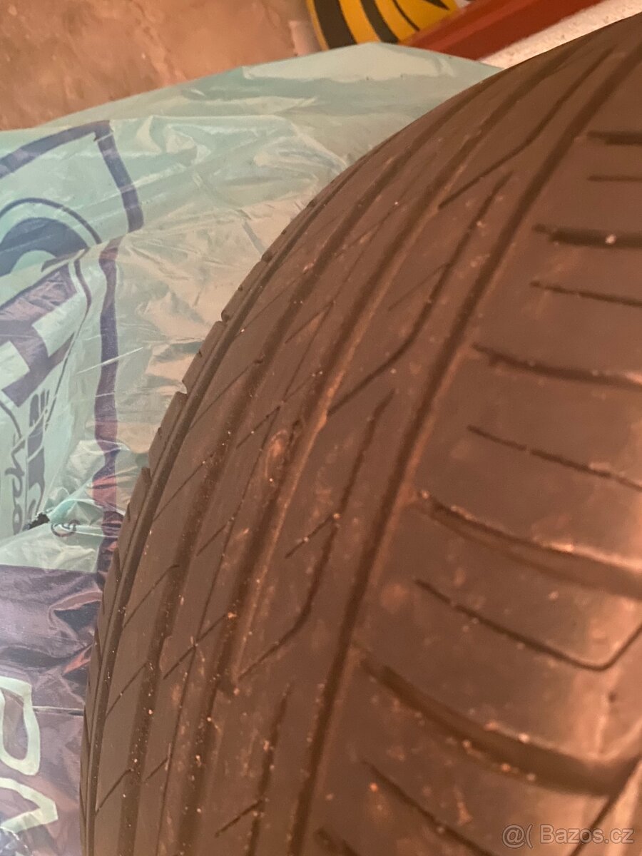 PNEU BRIDGESTONE 215/55 R17 LETNÍ - 2