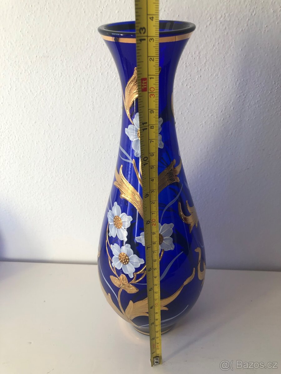 Modrá zdobená skleněná váza, vázička - 2