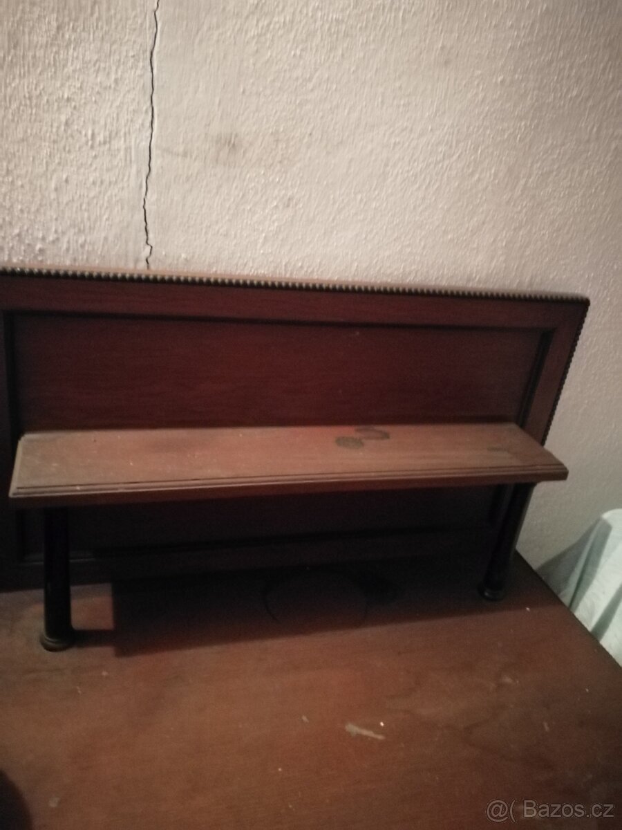 Prodám starožitný nábytek - 2