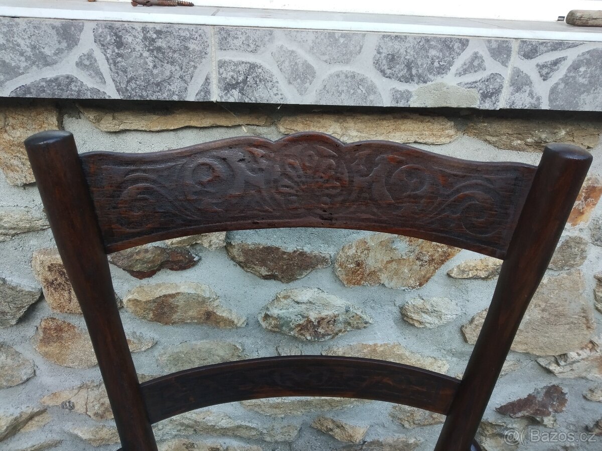 Židle Thonet, v porenovačním stavu. - 2