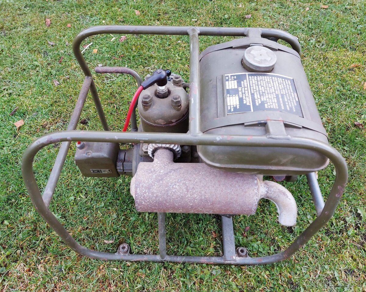 Přenosná hasičská stříkačka PS 3, čerpadlo, proudnice - 2