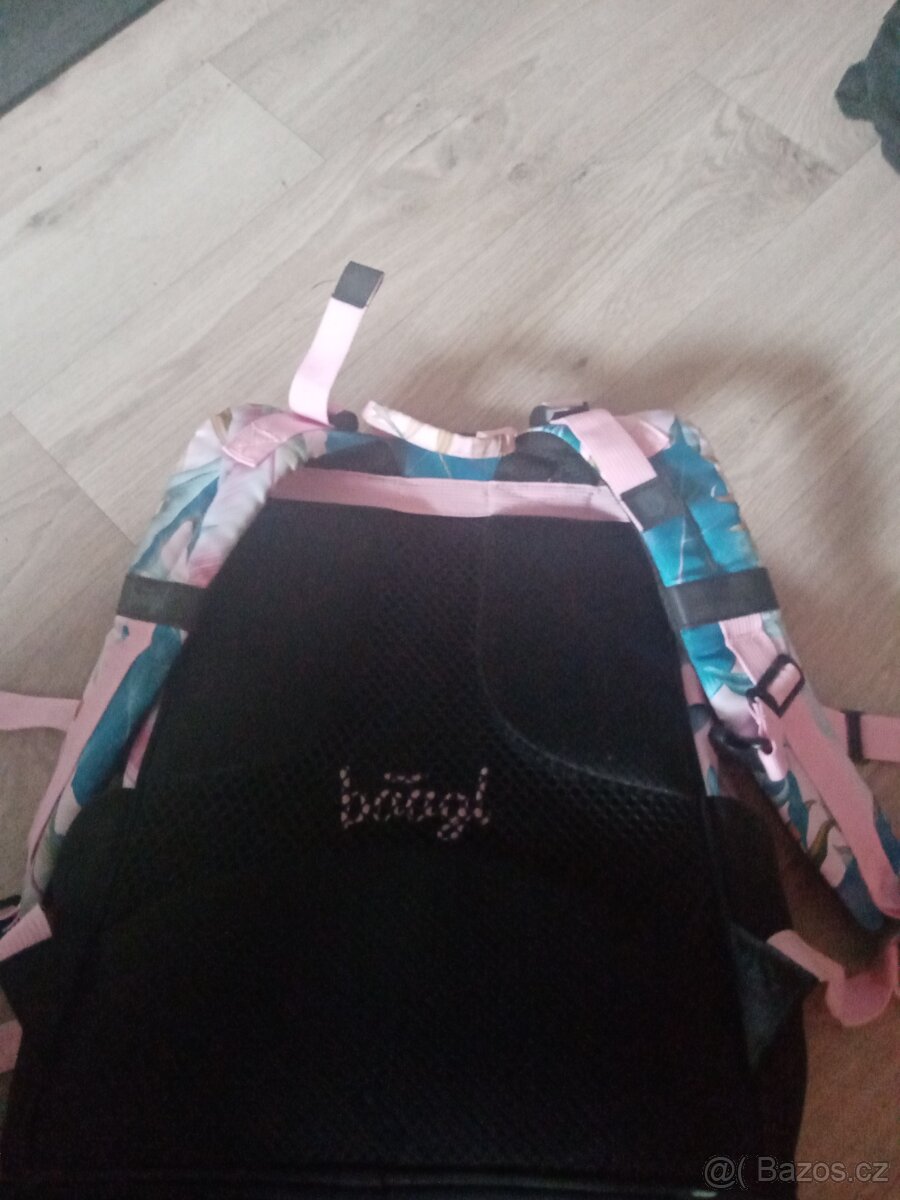 Prodám školní batoh baagl - 2