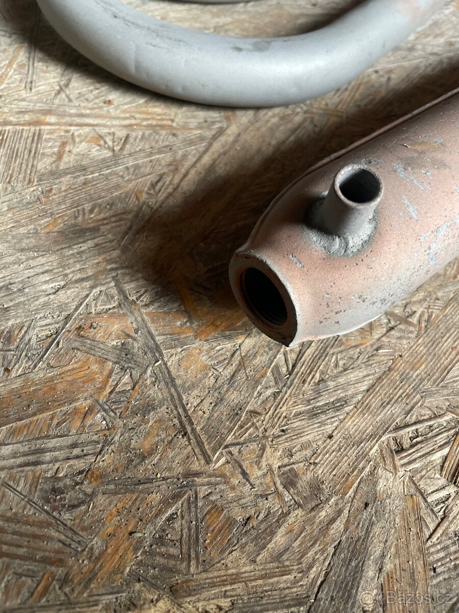 Výfuk. Koleno 2x Stadion S11 - 2