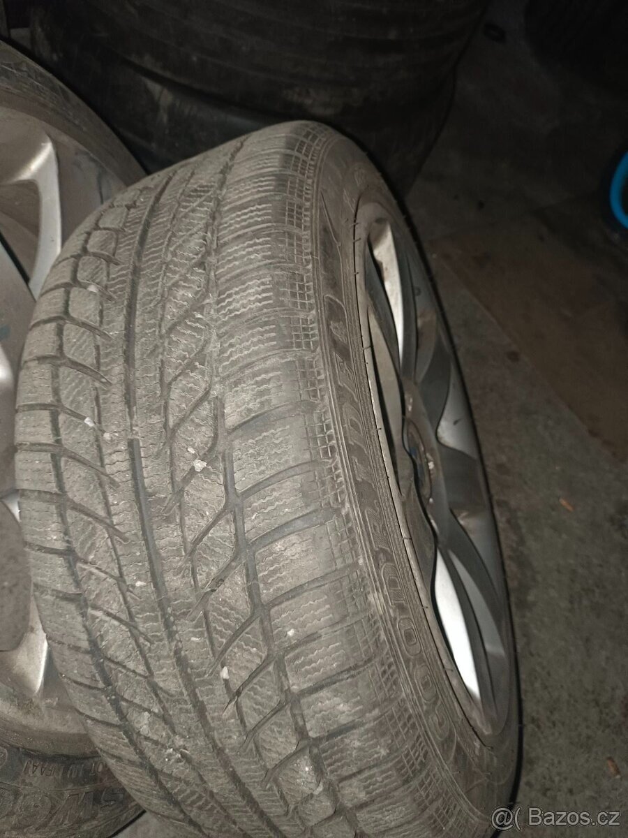 Zimní kola 7mm Originál BMW Pneu Goodride 225/45 R17 - 2