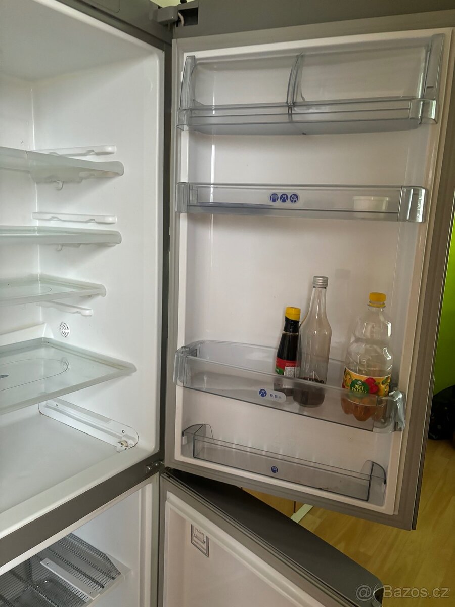 Lednice s mrazákem Whirpool - 2