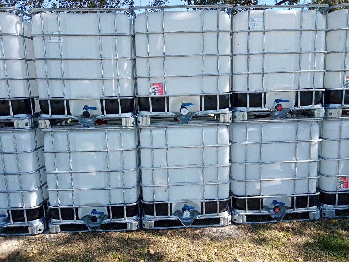 IBC nádrže kontejnery na 1000 litrů - 2