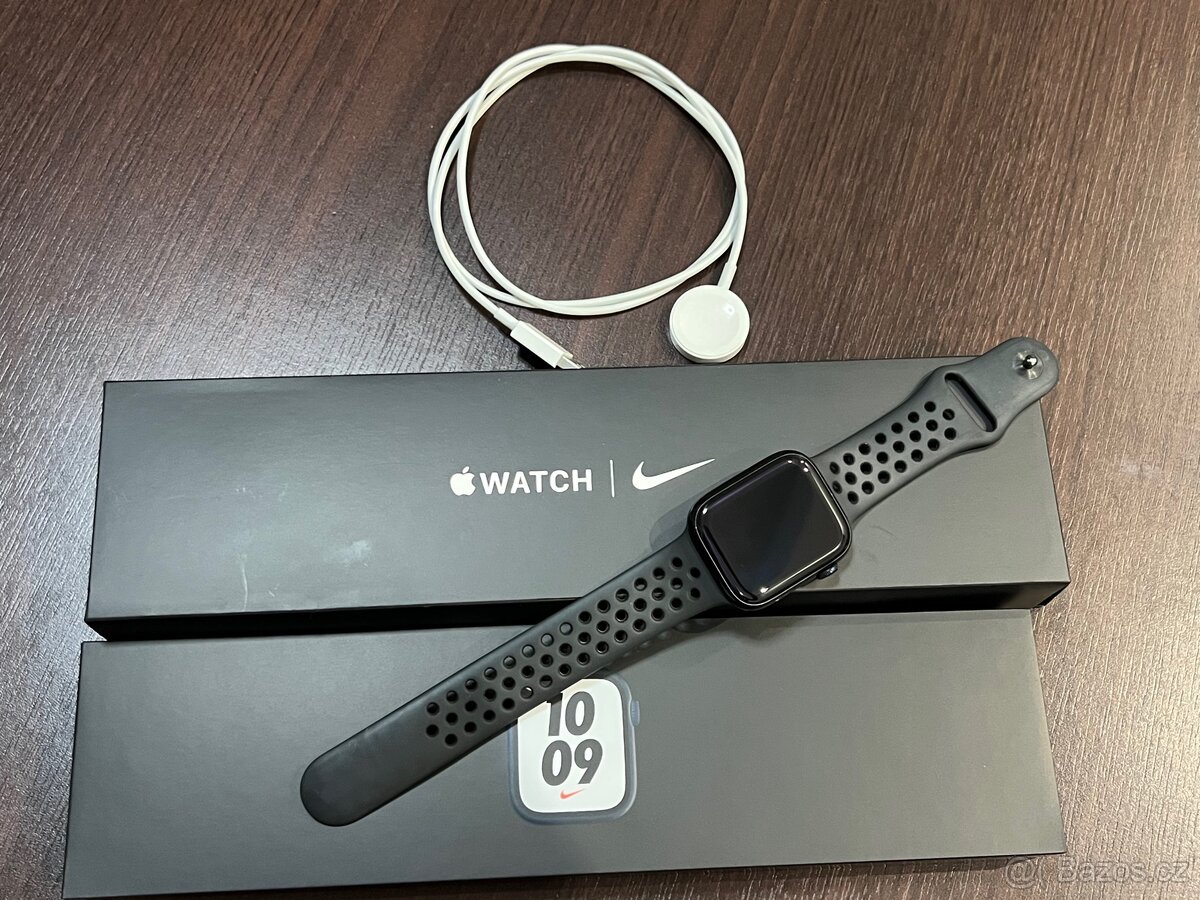 Apple Watch Nike 7 45mm, cellular - 2
