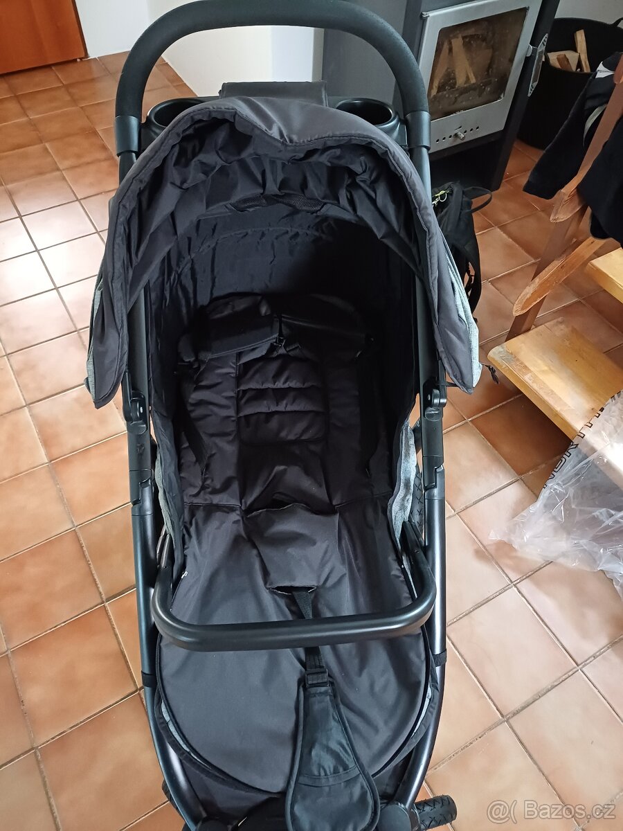 Kočárek skládací JOIE litetrax 4 air - 2