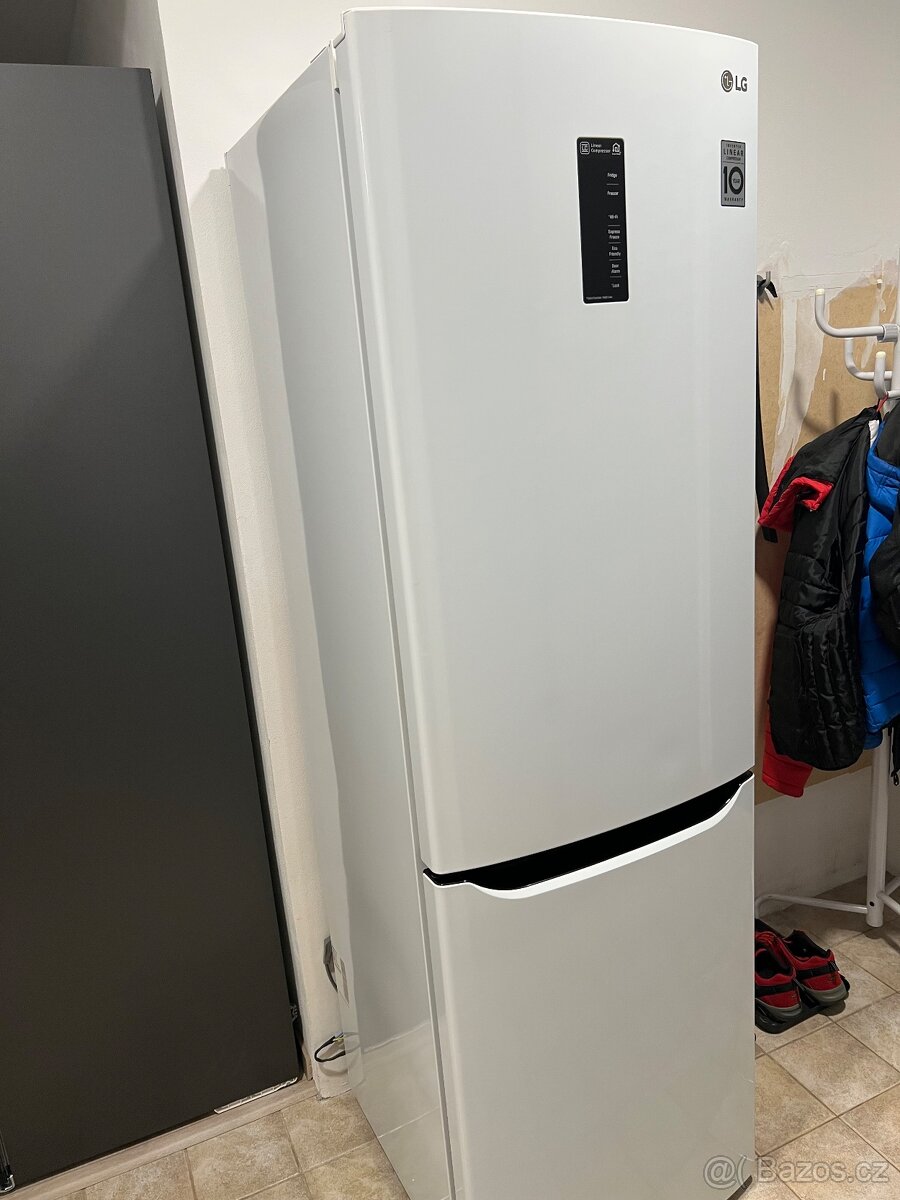 PRODÁNO.Kombinovaná lednice LG 190cm - 2