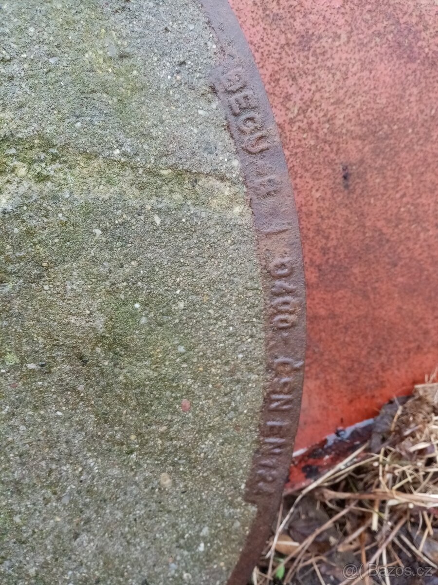 Kanalizační poklop - 2