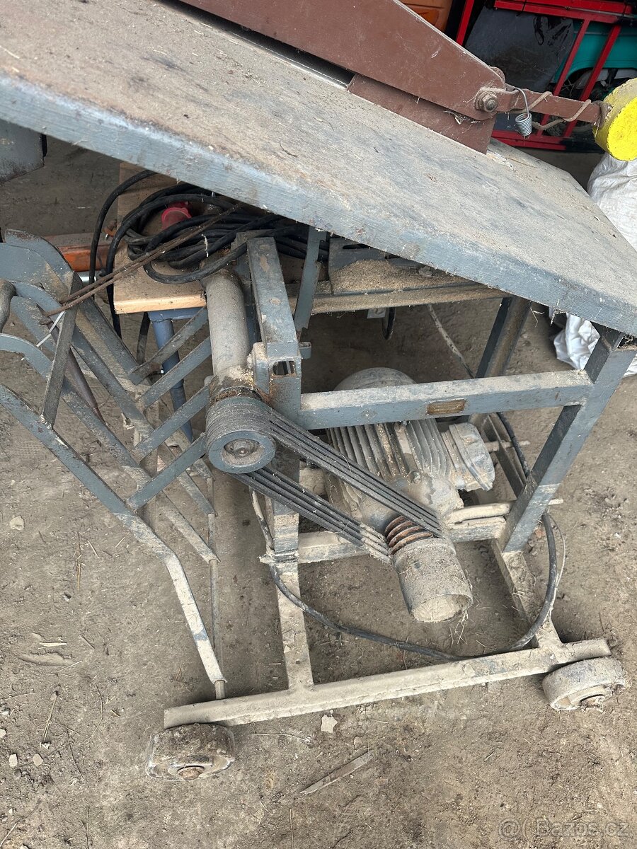 Utopená cirkulárka se štípacím trnem - 2