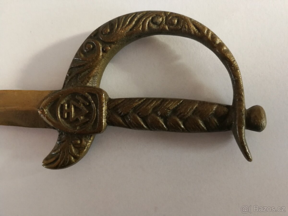 Otvírač dopisů - 2