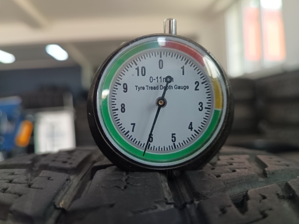 225/65 R17 NOKIAN (2115) - 2