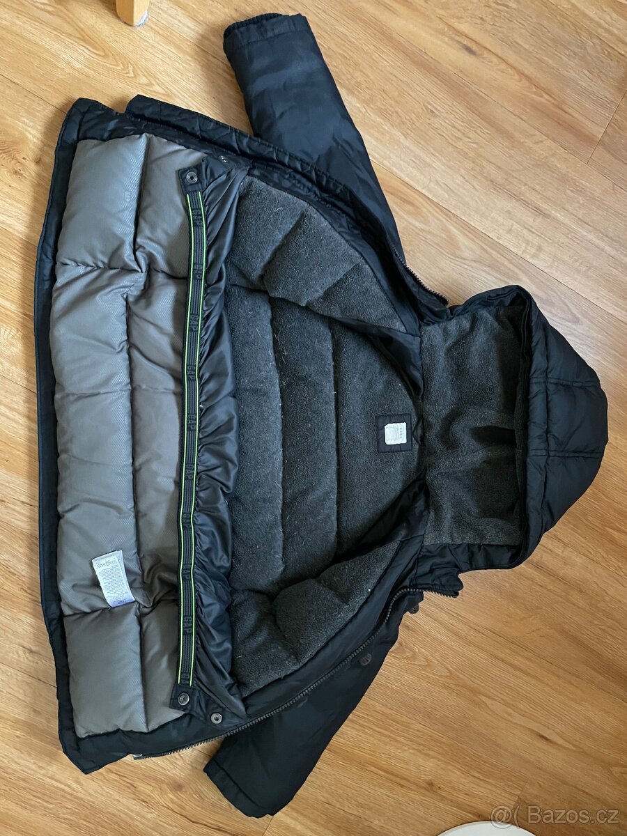 Pěřivá bunda Gap vel. 5 let - 2