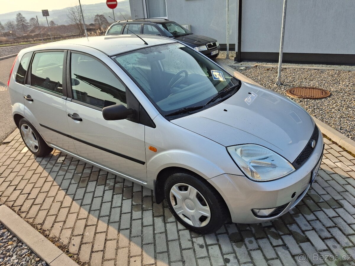 FORD FIESTA 1,4 - 2