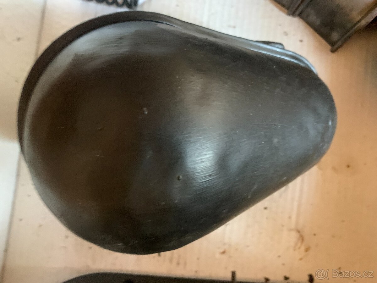 Prodám náhradní díly na Zetor 25. - 2